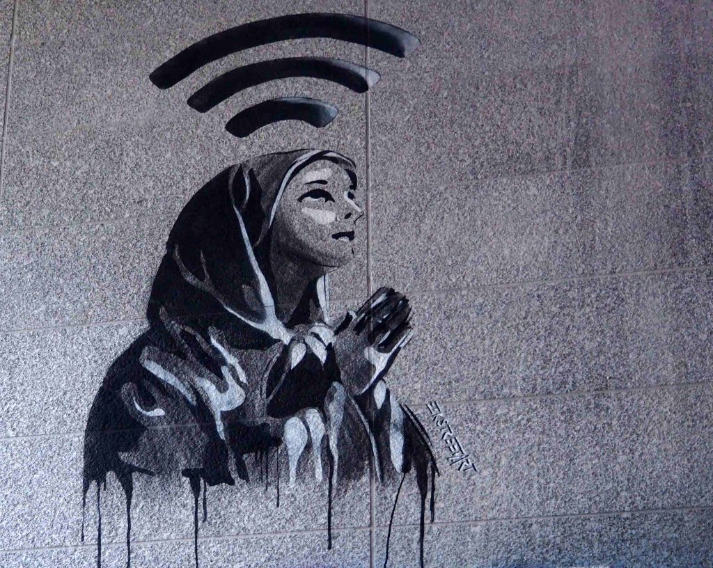 Stencil von EZK das Maria und Wifi zeigt