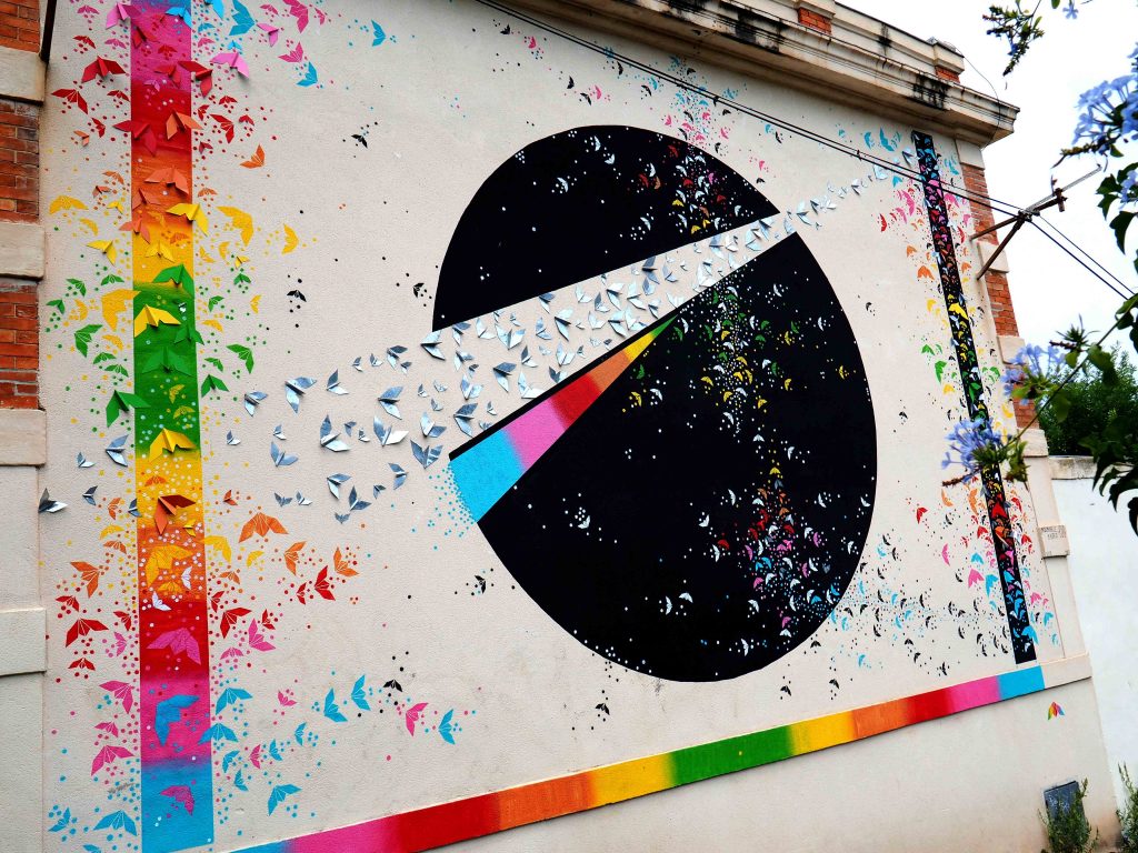 Mural mit Applikationen