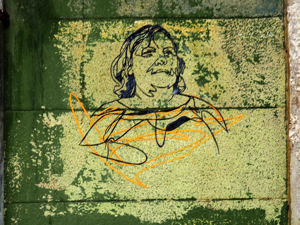 Fadenfrau unscharf fotografiert