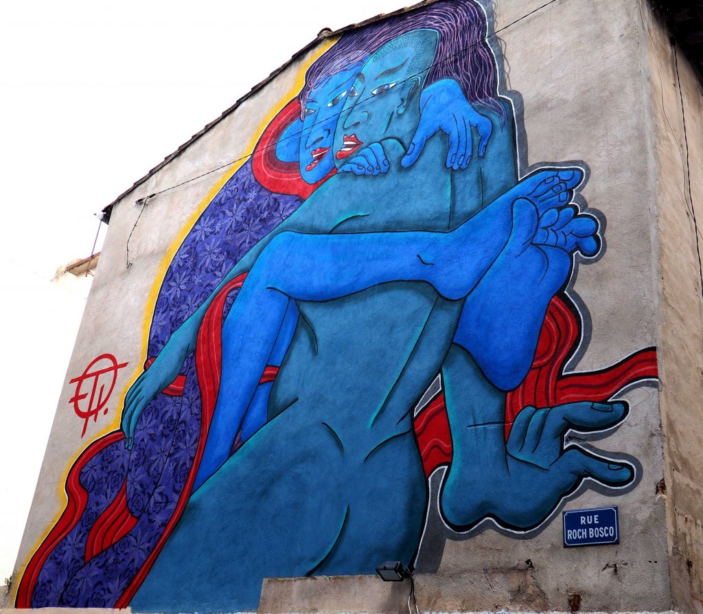 asiatisches Paar in eindeutiger Pose